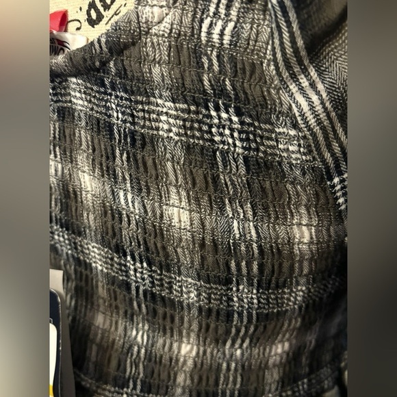 Tommy Jeans Womens Size Medium Plaid Peplum Smocked Top •Scoop Neck Long Sleeves - Picture 6 of 16